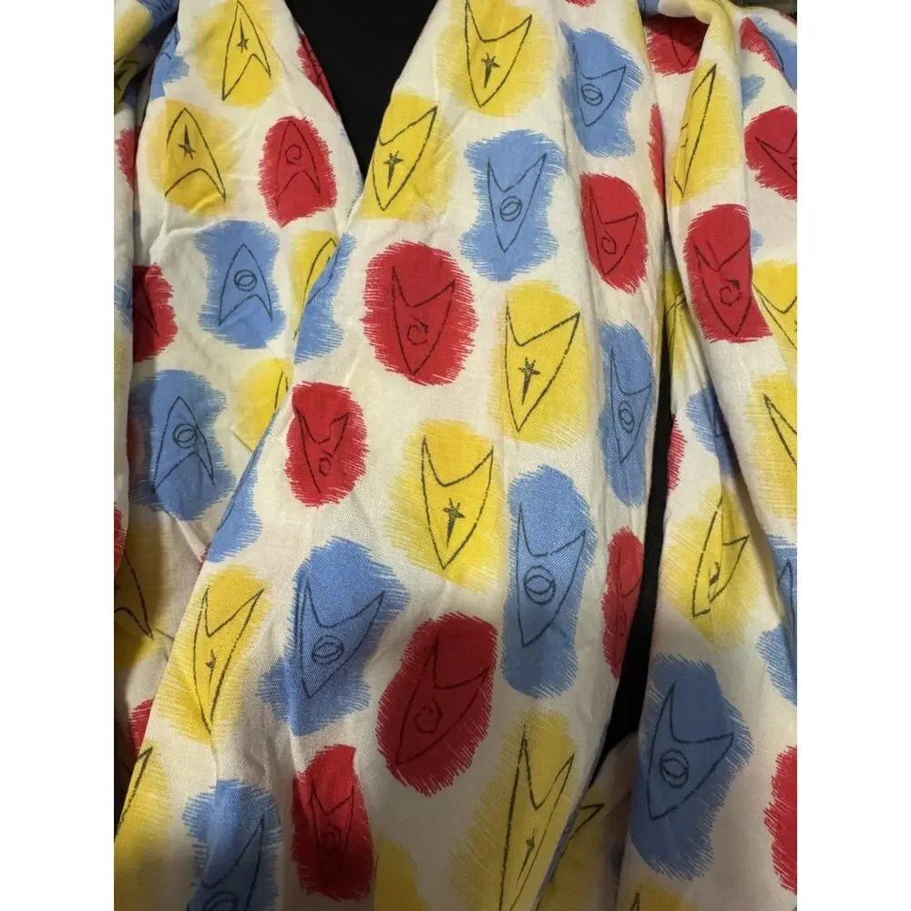 New Star Trek Her Universe Infinity Scarf Delta Insignia Print
